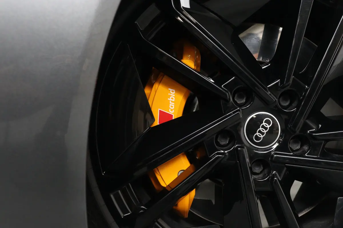 RS Edition One 650PK 93 kWh | Panodak | Unieke Editie! | Laser Led | Memory Seats | Carbon | Head-Up | Luchtvering | Audi Ceramic | Bomvol!!