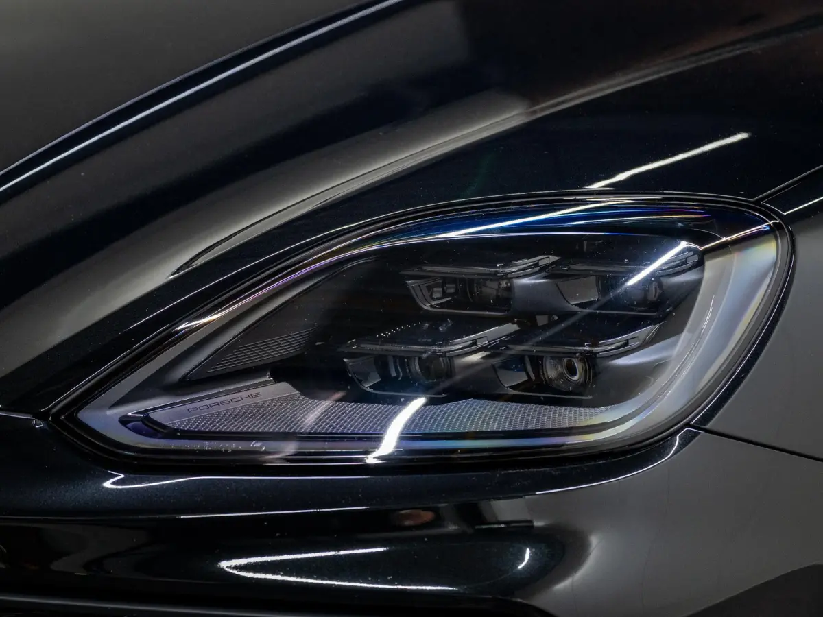 4.0 Turbo E-Hybrid GT | Rear Seat Entertainment | Achterasbest. | Burmester | Bijrijdersdisplay | InnoDrive |