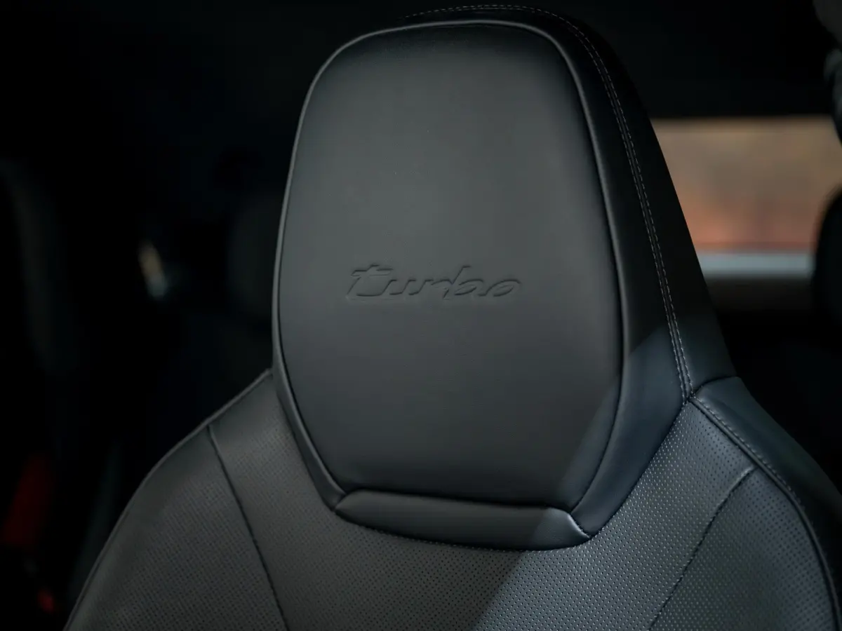 4.0 Turbo E-Hybrid GT | Rear Seat Entertainment | Achterasbest. | Burmester | Bijrijdersdisplay | InnoDrive |
