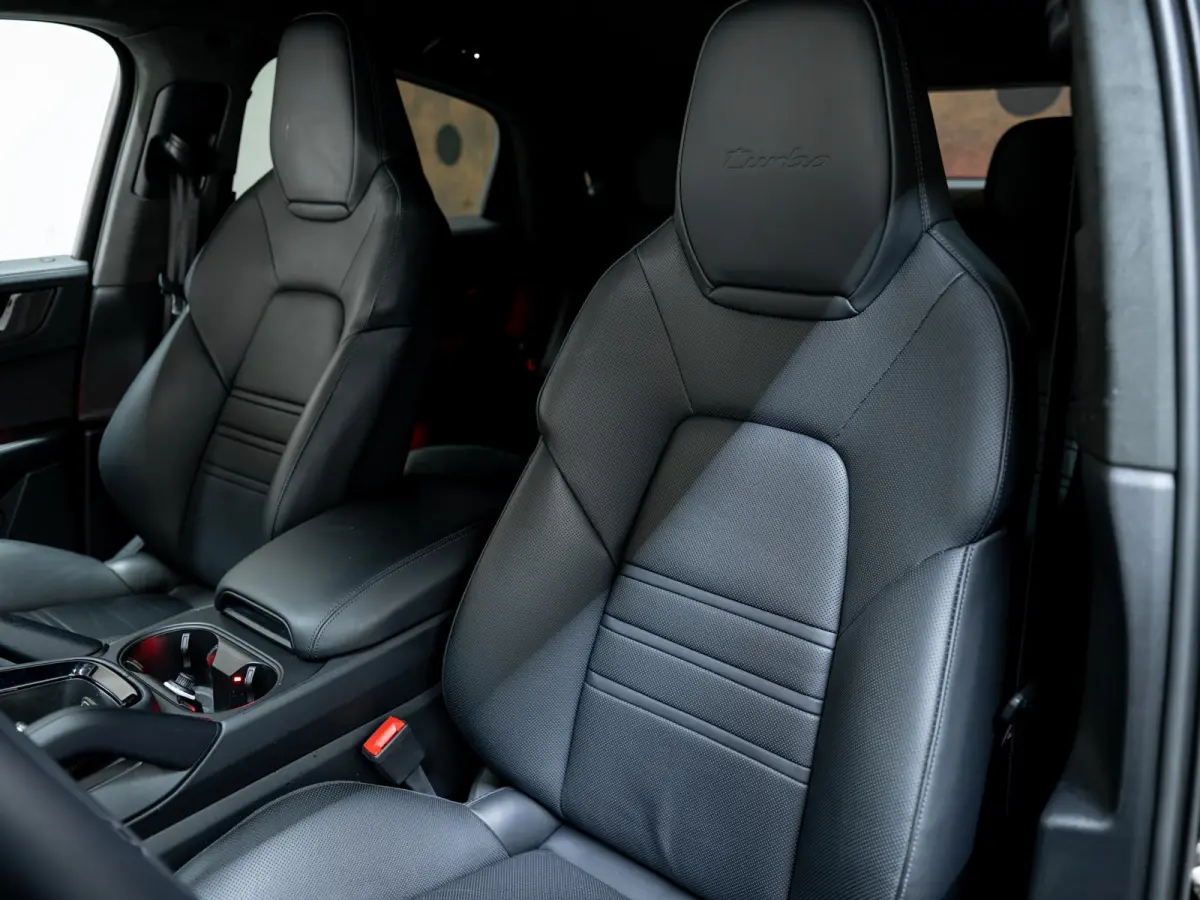4.0 Turbo E-Hybrid GT | Rear Seat Entertainment | Achterasbest. | Burmester | Bijrijdersdisplay | InnoDrive |