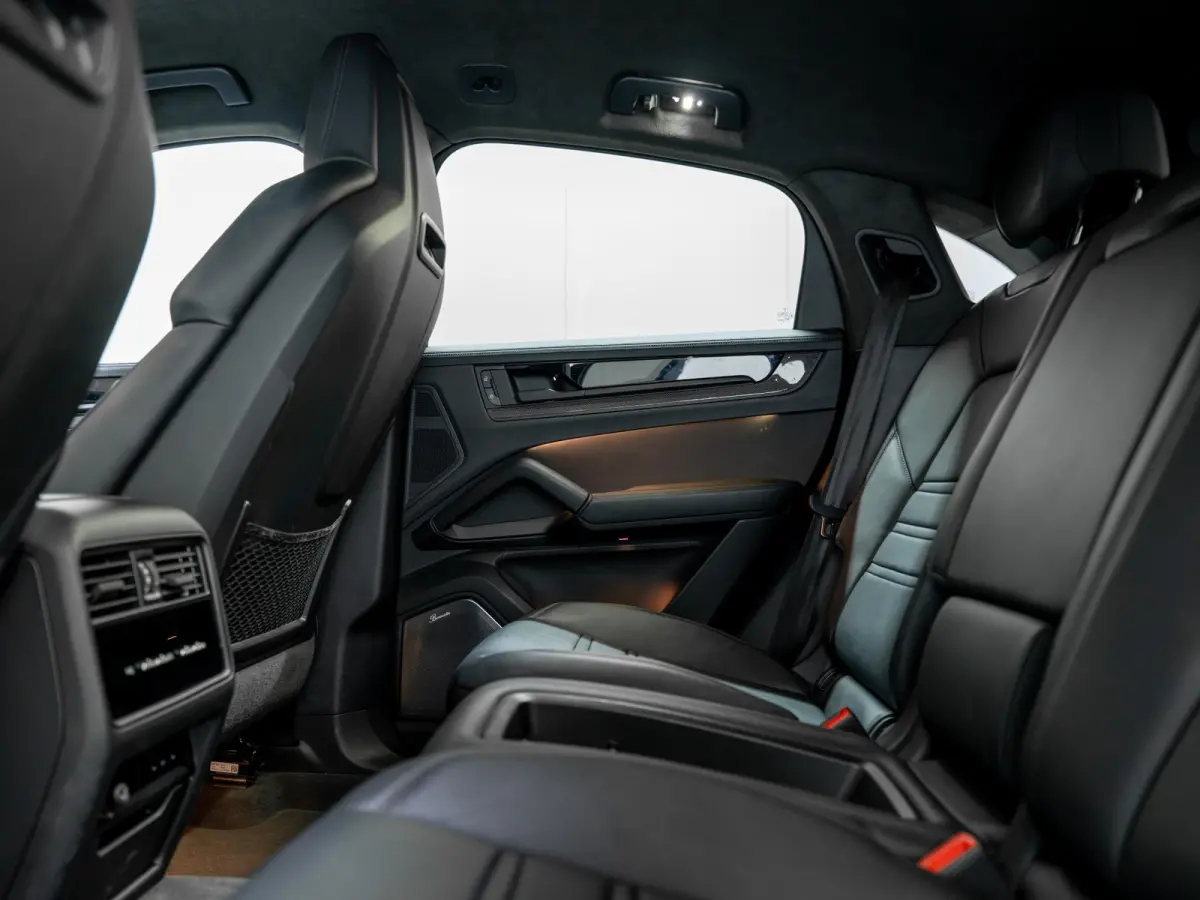 4.0 Turbo E-Hybrid GT | Rear Seat Entertainment | Achterasbest. | Burmester | Bijrijdersdisplay | InnoDrive |