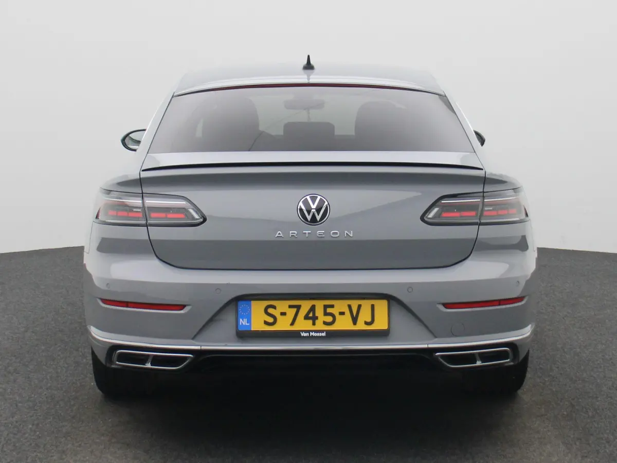 2.0 TSI R-Line Business+ | Automaat | Apple Carplay / Android Auto | Camera | Parkeersensoren | Stoelverwarming |
