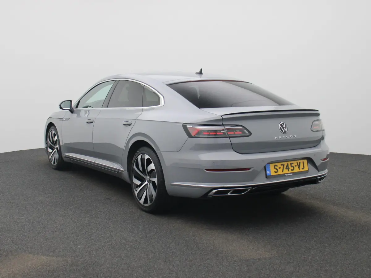 2.0 TSI R-Line Business+ | Automaat | Apple Carplay / Android Auto | Camera | Parkeersensoren | Stoelverwarming |