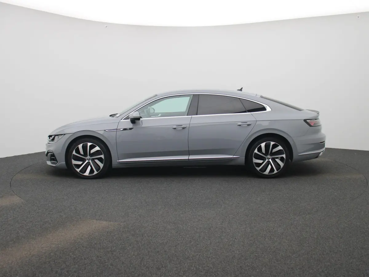 2.0 TSI R-Line Business+ | Automaat | Apple Carplay / Android Auto | Camera | Parkeersensoren | Stoelverwarming |