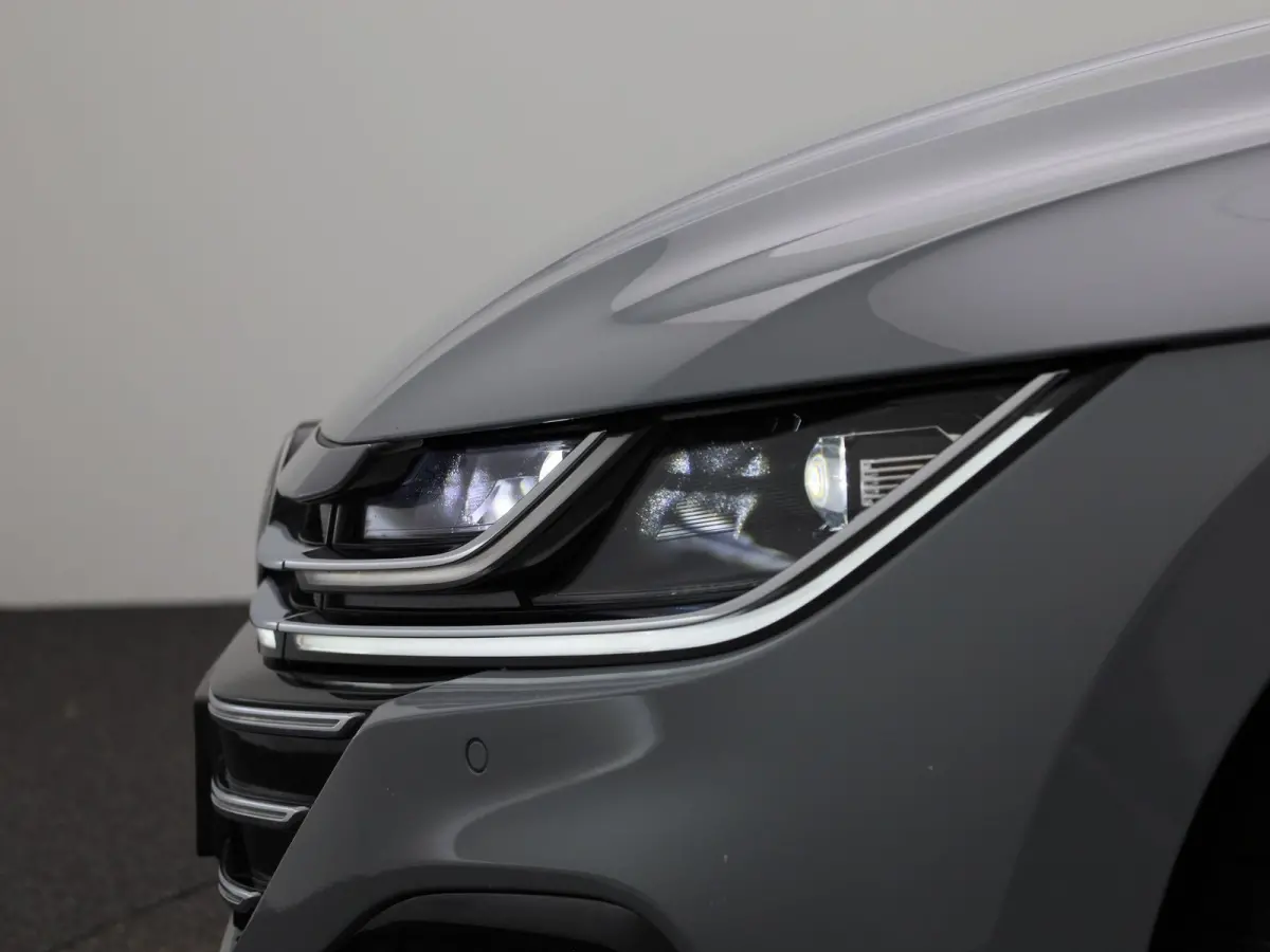 2.0 TSI R-Line Business+ | Automaat | Apple Carplay / Android Auto | Camera | Parkeersensoren | Stoelverwarming |