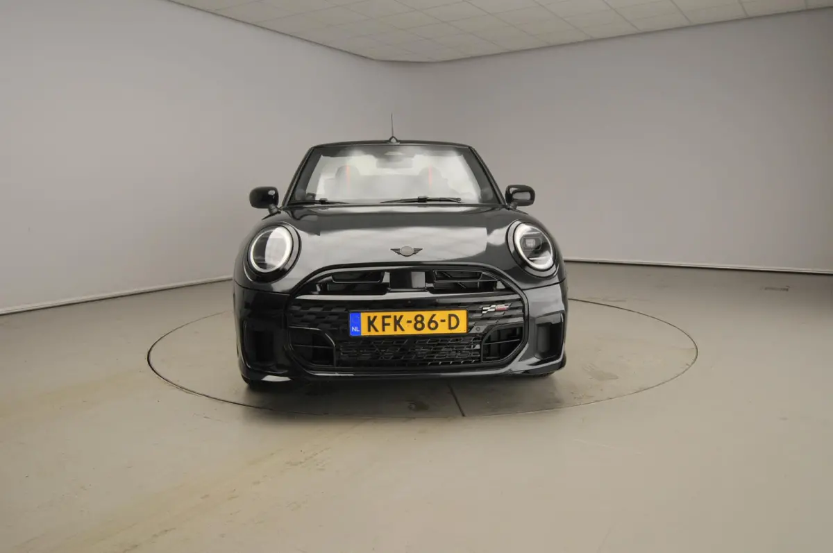 2.0 C John Cooper Works XL Stuurwielrand verwarmd | Comfort Access | Harman Kardon | Head-Up | Driving Assistant Plus