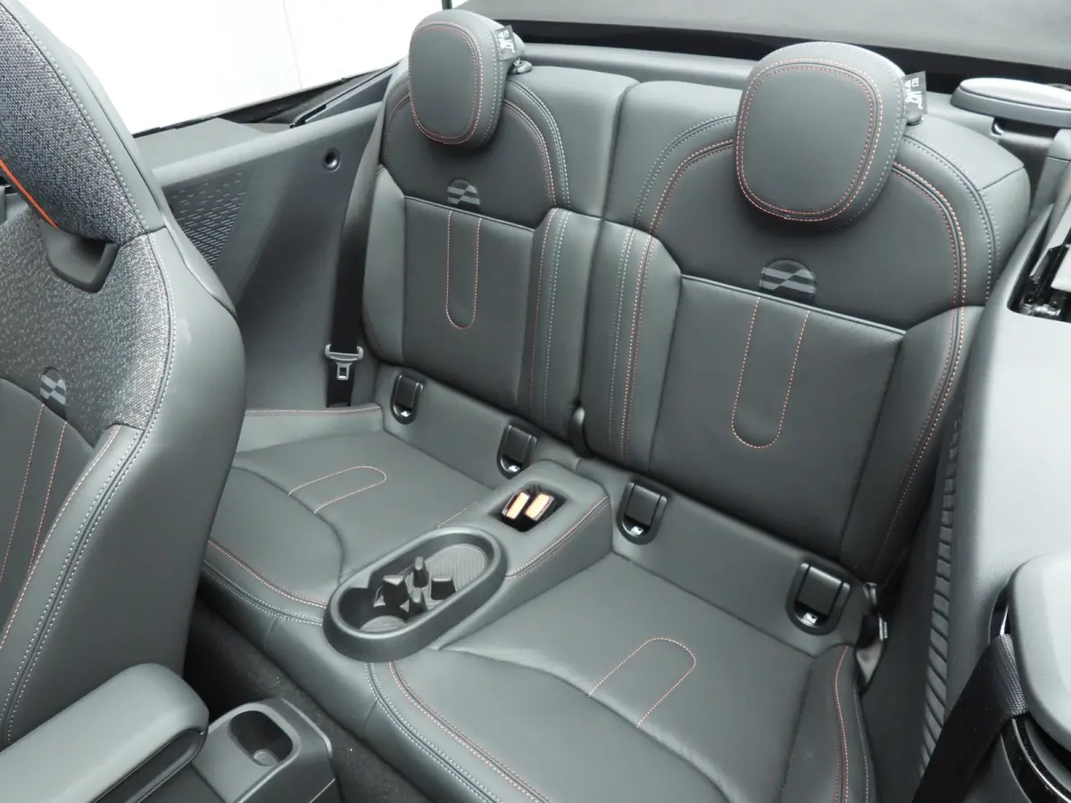 2.0 C John Cooper Works XL Stuurwielrand verwarmd | Comfort Access | Harman Kardon | Head-Up | Driving Assistant Plus