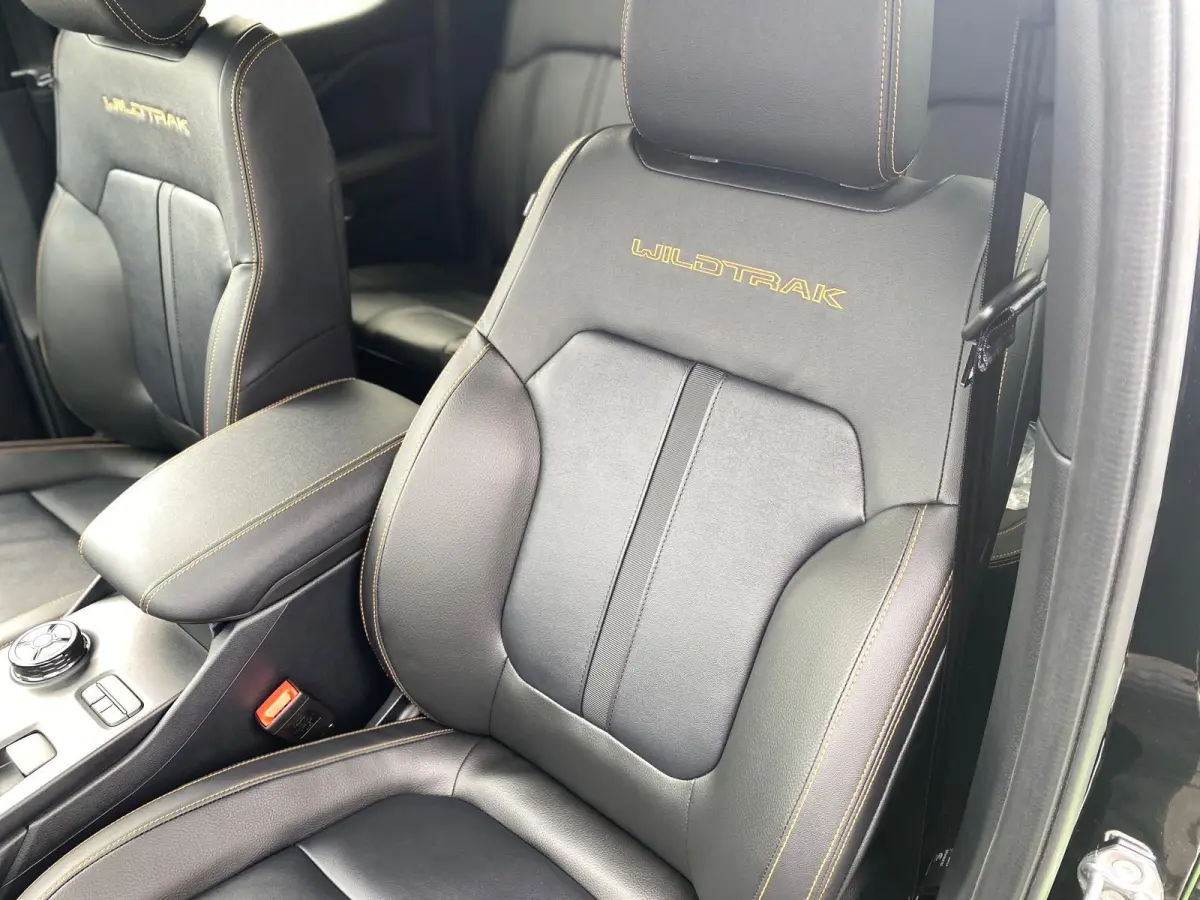 Wildtrak PHEV | DIRECT LEVERBAAR |  278PK | Trekhaak | Blis | 12" Infotainment scherm met SYNC 4 | Elektrisch 8-weg verstelbare en verwarmbare stoelen | 18" Lichtmetalen velgen