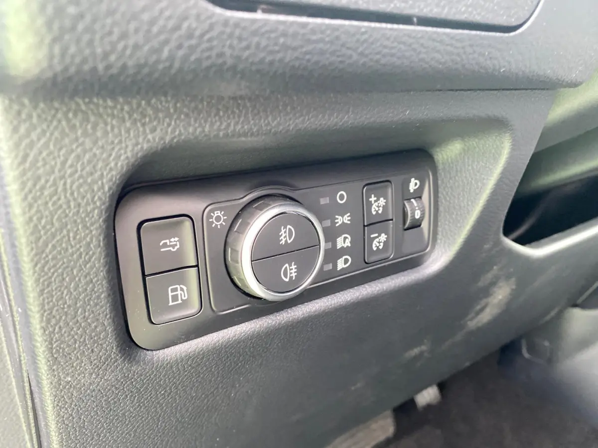 Wildtrak PHEV | DIRECT LEVERBAAR |  278PK | Trekhaak | Blis | 12" Infotainment scherm met SYNC 4 | Elektrisch 8-weg verstelbare en verwarmbare stoelen | 18" Lichtmetalen velgen