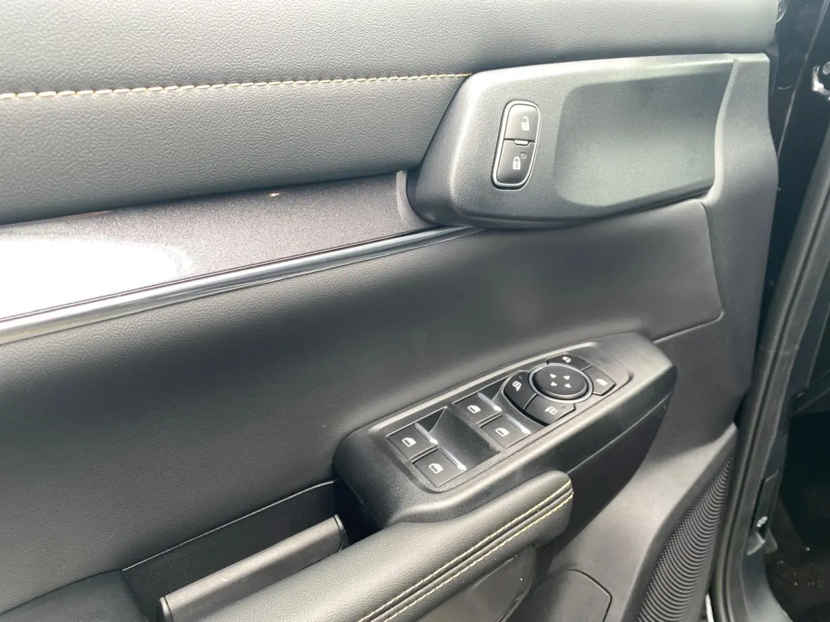 Wildtrak PHEV | DIRECT LEVERBAAR |  278PK | Trekhaak | Blis | 12" Infotainment scherm met SYNC 4 | Elektrisch 8-weg verstelbare en verwarmbare stoelen | 18" Lichtmetalen velgen