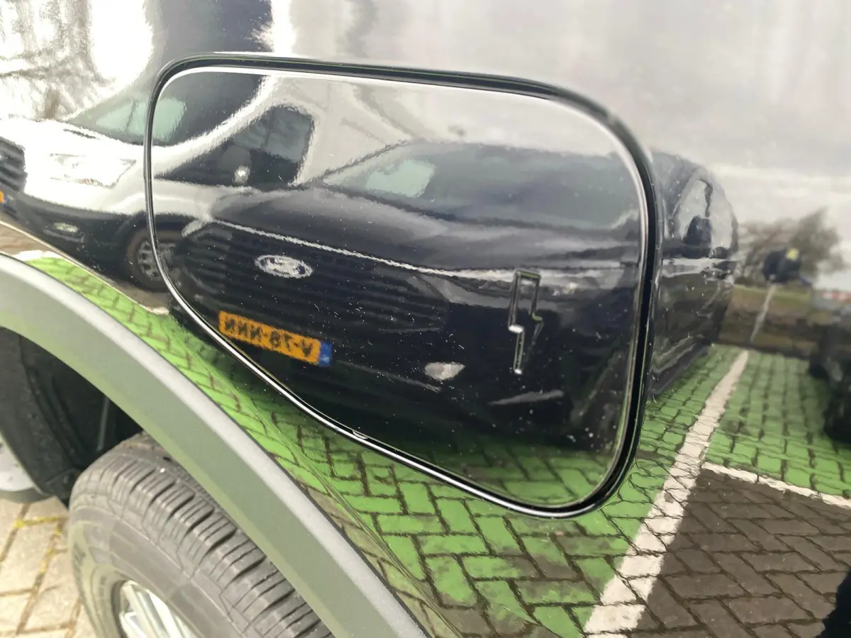 Wildtrak PHEV | DIRECT LEVERBAAR |  278PK | Trekhaak | Blis | 12" Infotainment scherm met SYNC 4 | Elektrisch 8-weg verstelbare en verwarmbare stoelen | 18" Lichtmetalen velgen