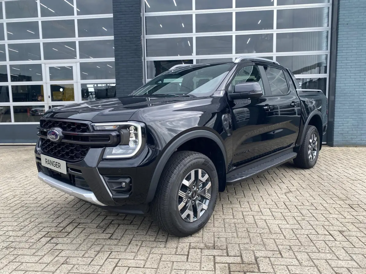 Wildtrak PHEV | DIRECT LEVERBAAR |  278PK | Trekhaak | Blis | 12" Infotainment scherm met SYNC 4 | Elektrisch 8-weg verstelbare en verwarmbare stoelen | 18" Lichtmetalen velgen