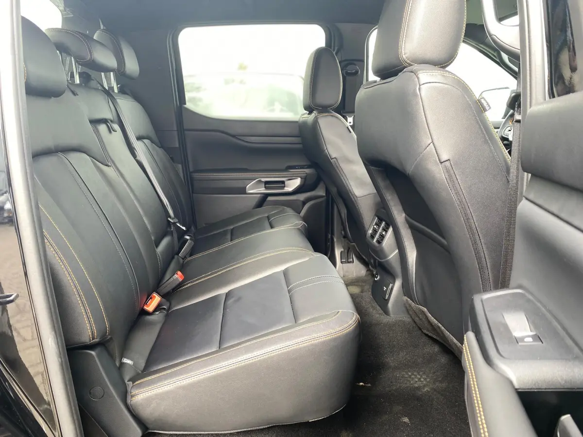 Wildtrak PHEV | DIRECT LEVERBAAR |  278PK | Trekhaak | Blis | 12" Infotainment scherm met SYNC 4 | Elektrisch 8-weg verstelbare en verwarmbare stoelen | 18" Lichtmetalen velgen