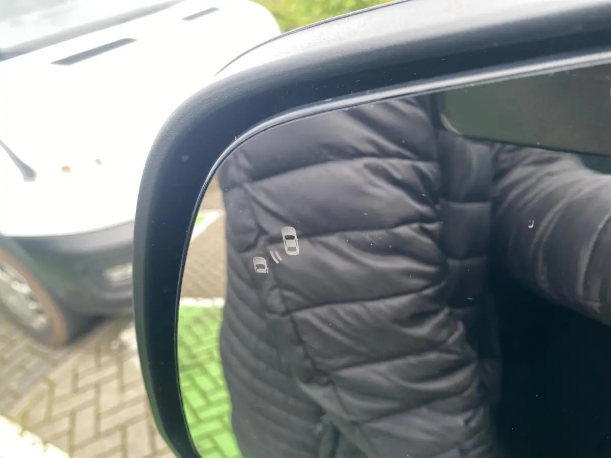 Wildtrak PHEV | DIRECT LEVERBAAR |  278PK | Trekhaak | Blis | 12" Infotainment scherm met SYNC 4 | Elektrisch 8-weg verstelbare en verwarmbare stoelen | 18" Lichtmetalen velgen