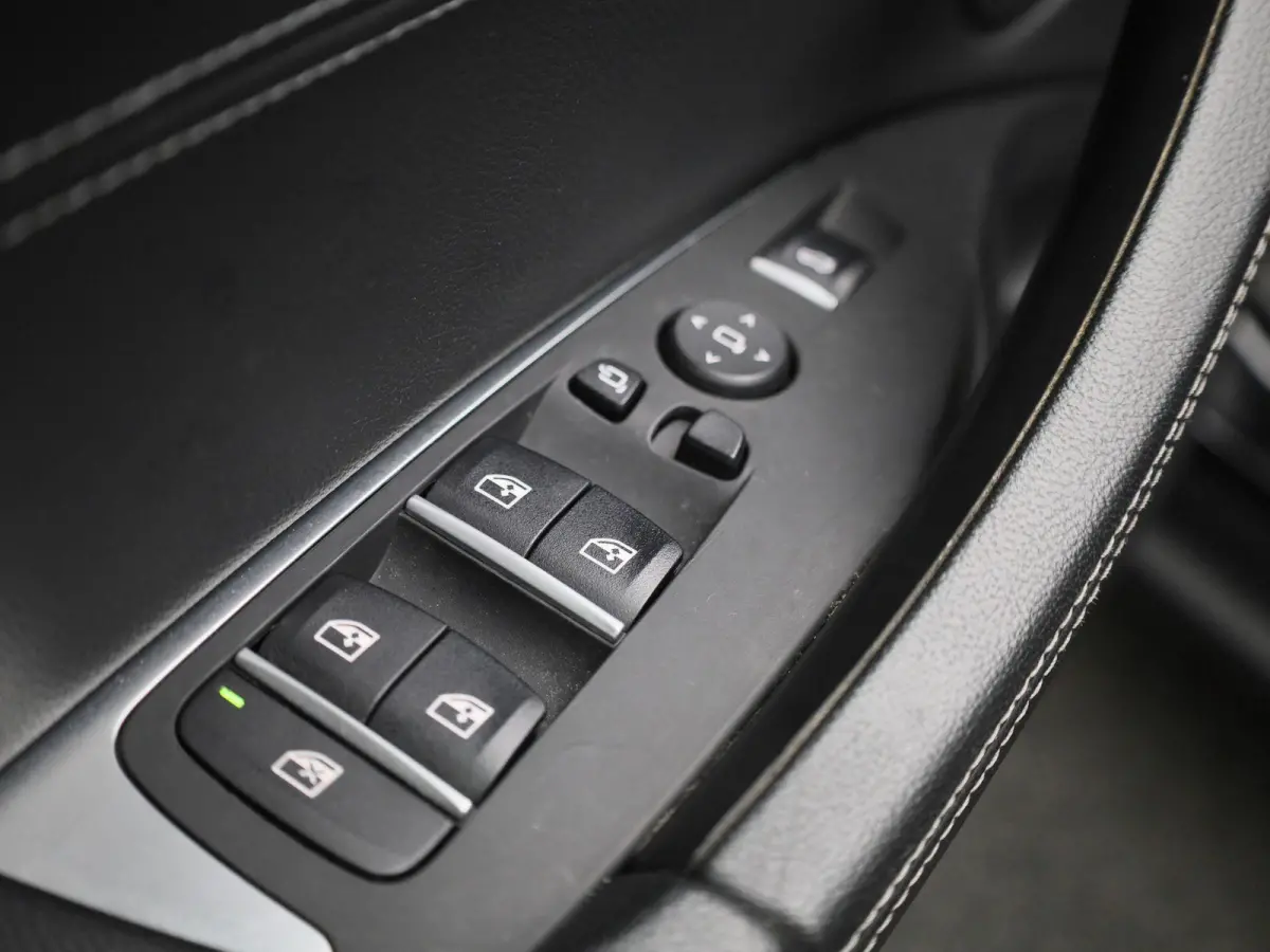 xDrive30e | Automaat | Apple Carplay | Camera | Parkeersensoren | Navigatie |