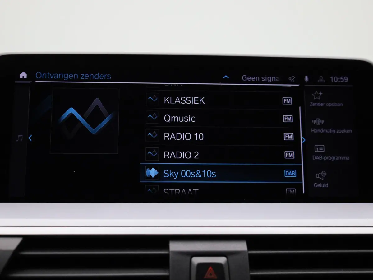 xDrive30e | Automaat | Apple Carplay | Camera | Parkeersensoren | Navigatie |