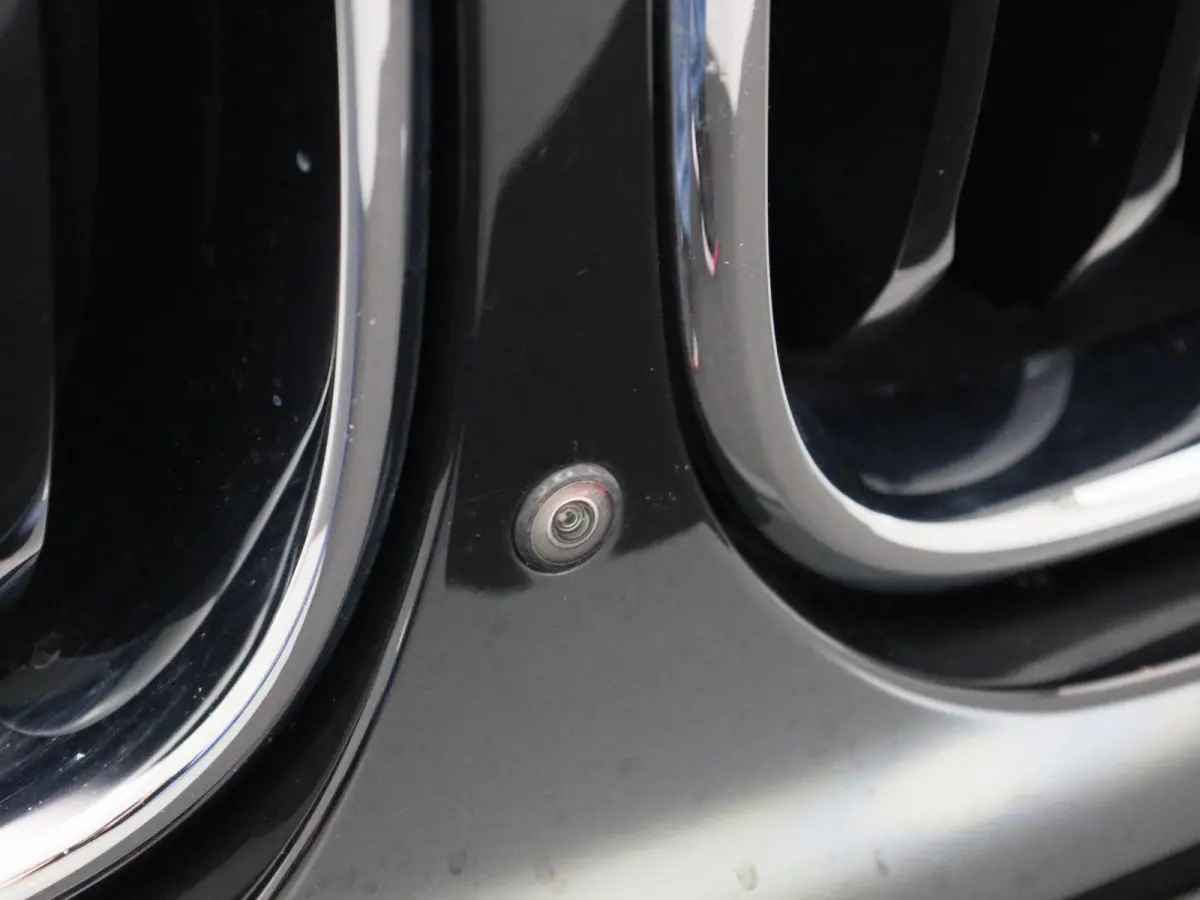 xDrive30e | Automaat | Apple Carplay | Camera | Parkeersensoren | Navigatie |