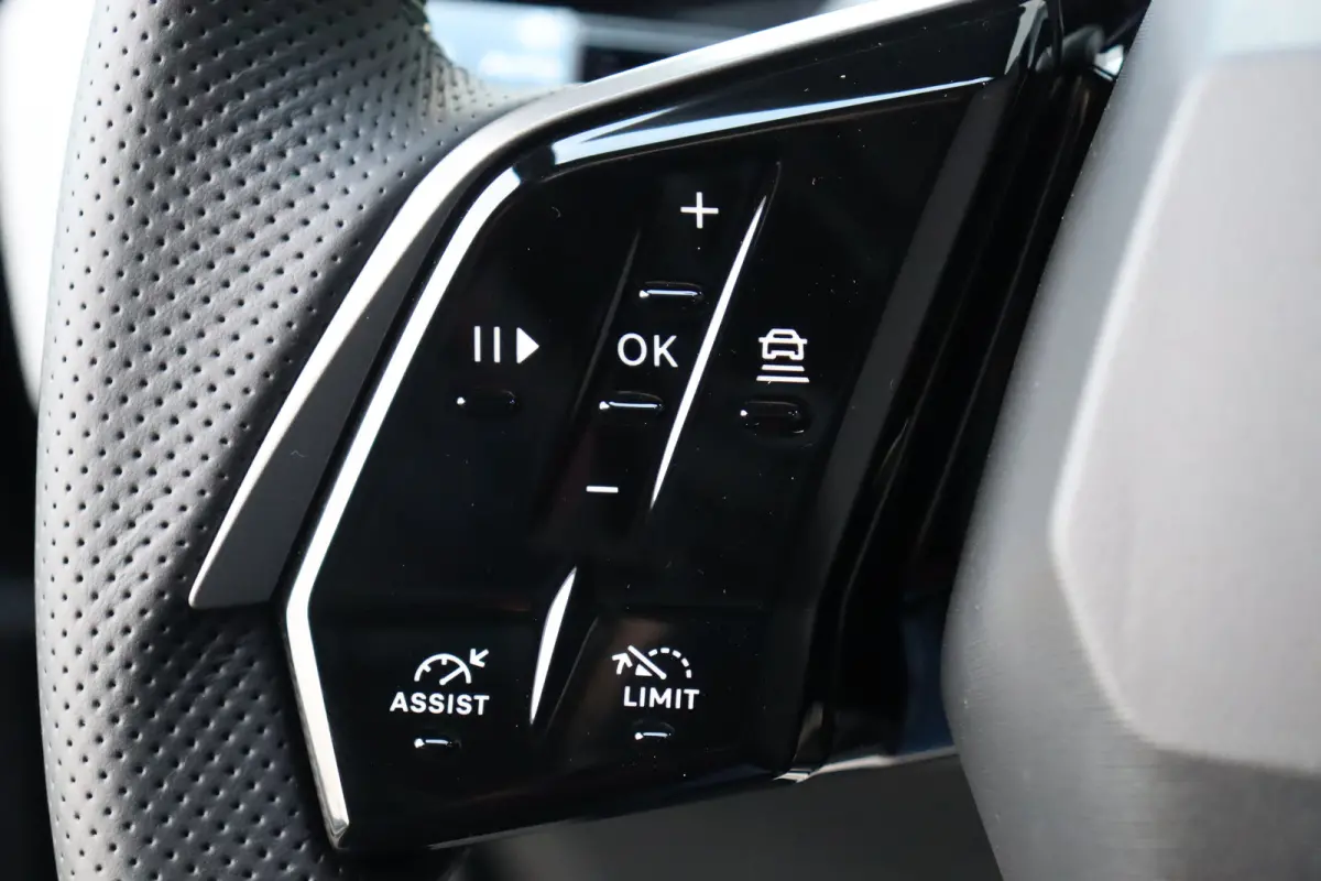 DUAL MOTOR 73KWH GT LAUNCH EDITION 325PK / NAVI / LEDER / CLIMA / FULL-LED / 20" LMV / KEYLESS / WARMTEPOMP / PANO. DAK / 360° CAMERA / ADAPT. CRUISECONTROL / WINTERPAKKET / NIEUWSTAAT !!