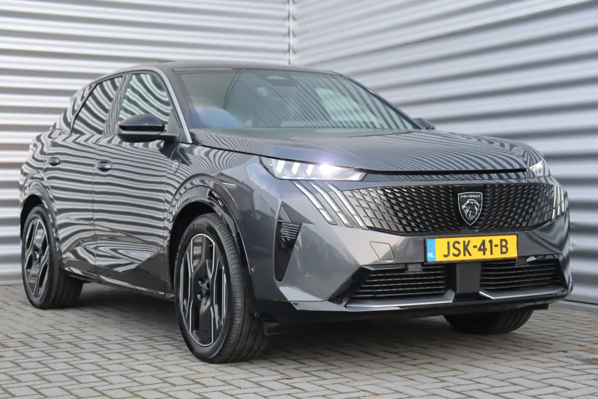 DUAL MOTOR 73KWH GT LAUNCH EDITION 325PK / NAVI / LEDER / CLIMA / FULL-LED / 20" LMV / KEYLESS / WARMTEPOMP / PANO. DAK / 360° CAMERA / ADAPT. CRUISECONTROL / WINTERPAKKET / NIEUWSTAAT !!