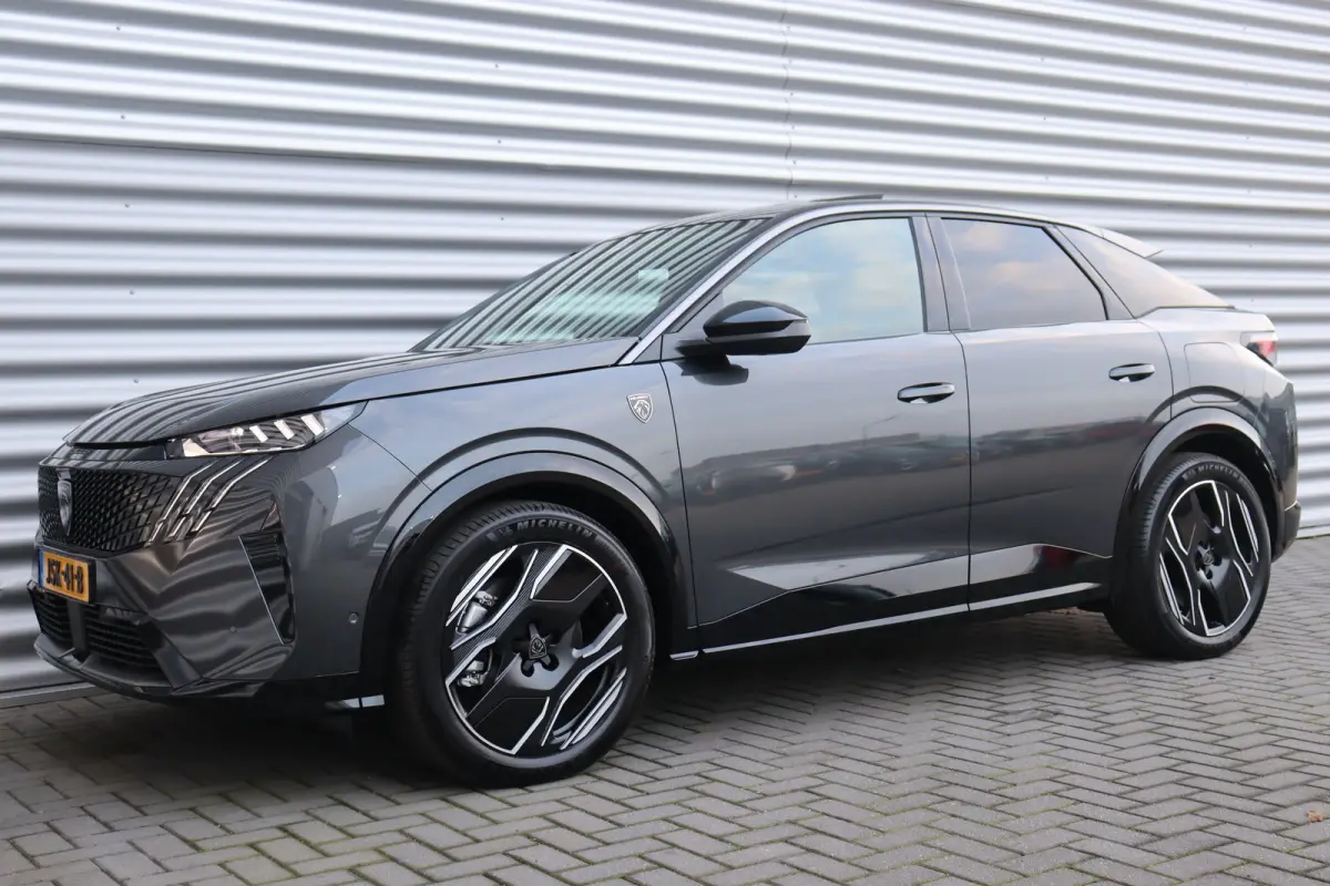 DUAL MOTOR 73KWH GT LAUNCH EDITION 325PK / NAVI / LEDER / CLIMA / FULL-LED / 20" LMV / KEYLESS / WARMTEPOMP / PANO. DAK / 360° CAMERA / ADAPT. CRUISECONTROL / WINTERPAKKET / NIEUWSTAAT !!