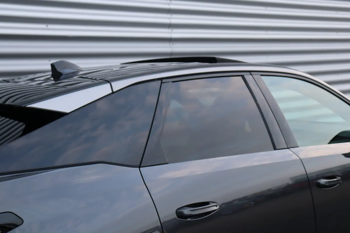 DUAL MOTOR 73KWH GT LAUNCH EDITION 325PK / NAVI / LEDER / CLIMA / FULL-LED / 20" LMV / KEYLESS / WARMTEPOMP / PANO. DAK / 360° CAMERA / ADAPT. CRUISECONTROL / WINTERPAKKET / NIEUWSTAAT !!