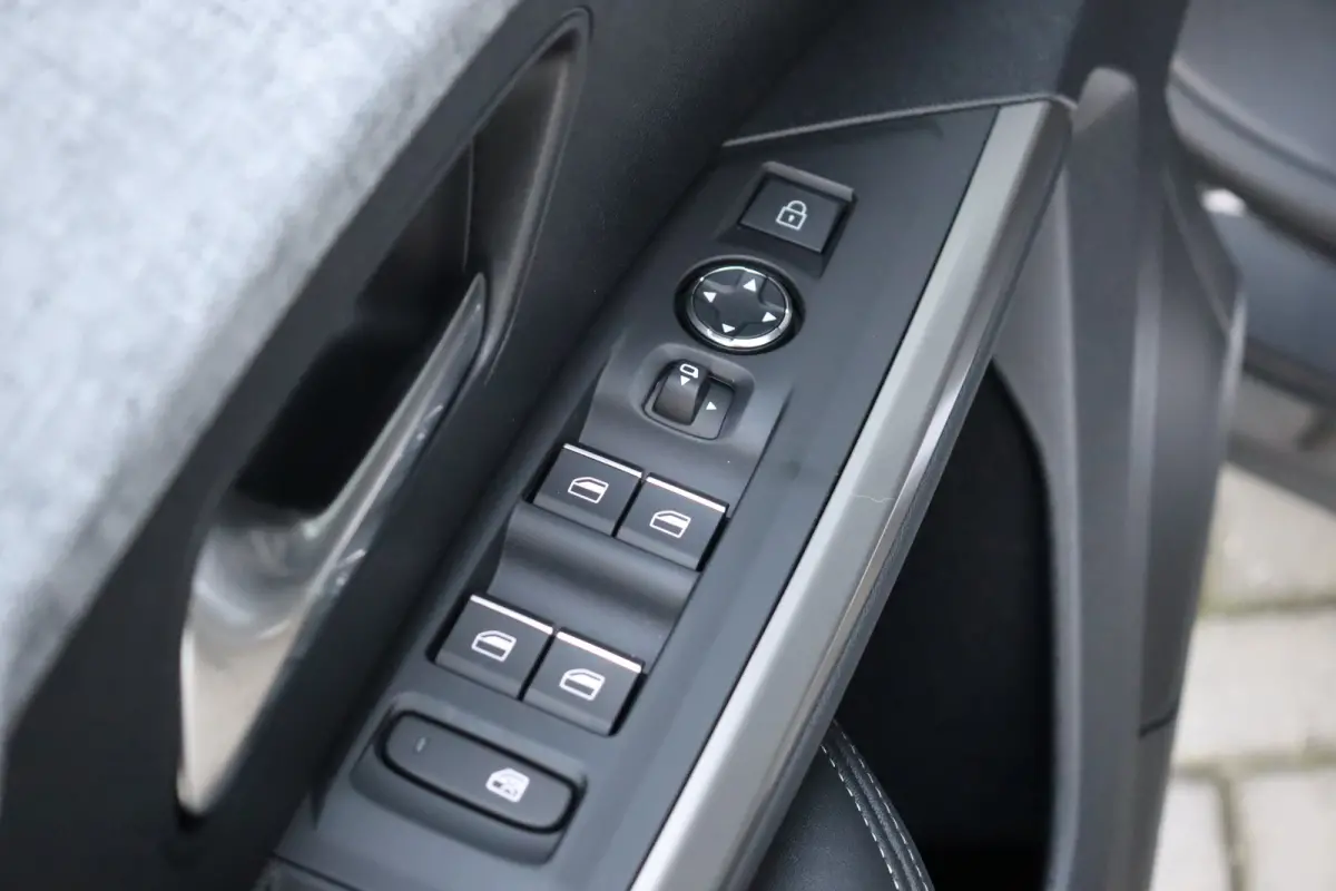 DUAL MOTOR 73KWH GT LAUNCH EDITION 325PK / NAVI / LEDER / CLIMA / FULL-LED / 20" LMV / KEYLESS / WARMTEPOMP / PANO. DAK / 360° CAMERA / ADAPT. CRUISECONTROL / WINTERPAKKET / NIEUWSTAAT !!
