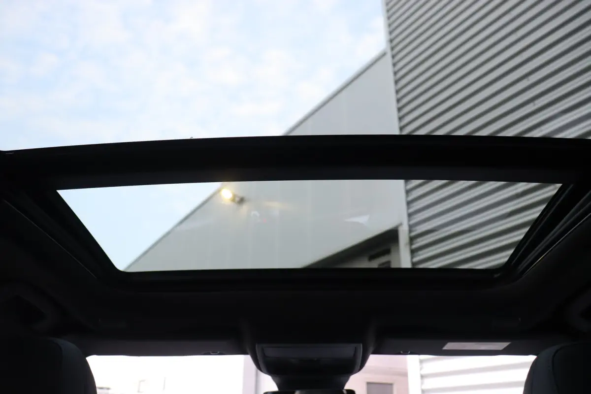 DUAL MOTOR 73KWH GT LAUNCH EDITION 325PK / NAVI / LEDER / CLIMA / FULL-LED / 20" LMV / KEYLESS / WARMTEPOMP / PANO. DAK / 360° CAMERA / ADAPT. CRUISECONTROL / WINTERPAKKET / NIEUWSTAAT !!