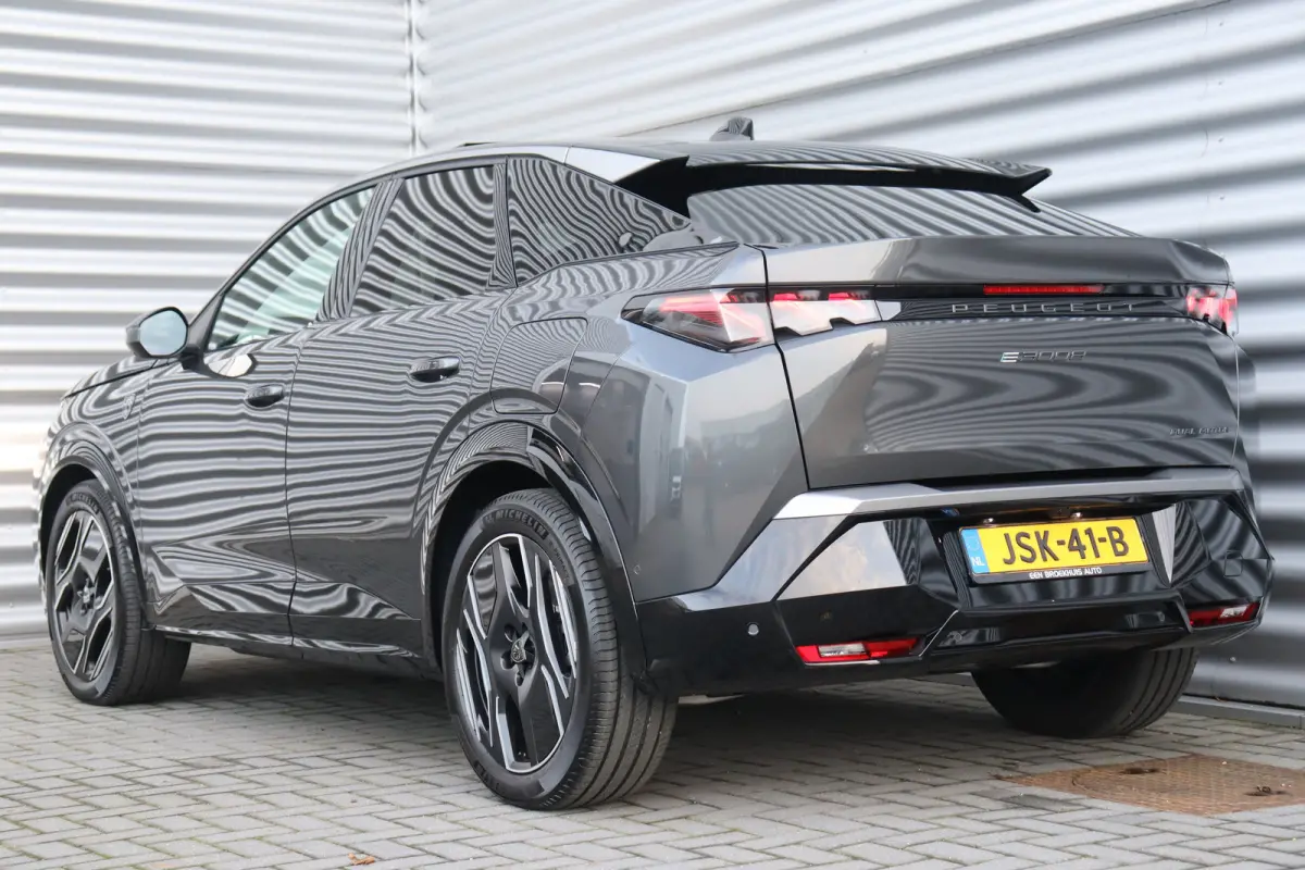 DUAL MOTOR 73KWH GT LAUNCH EDITION 325PK / NAVI / LEDER / CLIMA / FULL-LED / 20" LMV / KEYLESS / WARMTEPOMP / PANO. DAK / 360° CAMERA / ADAPT. CRUISECONTROL / WINTERPAKKET / NIEUWSTAAT !!