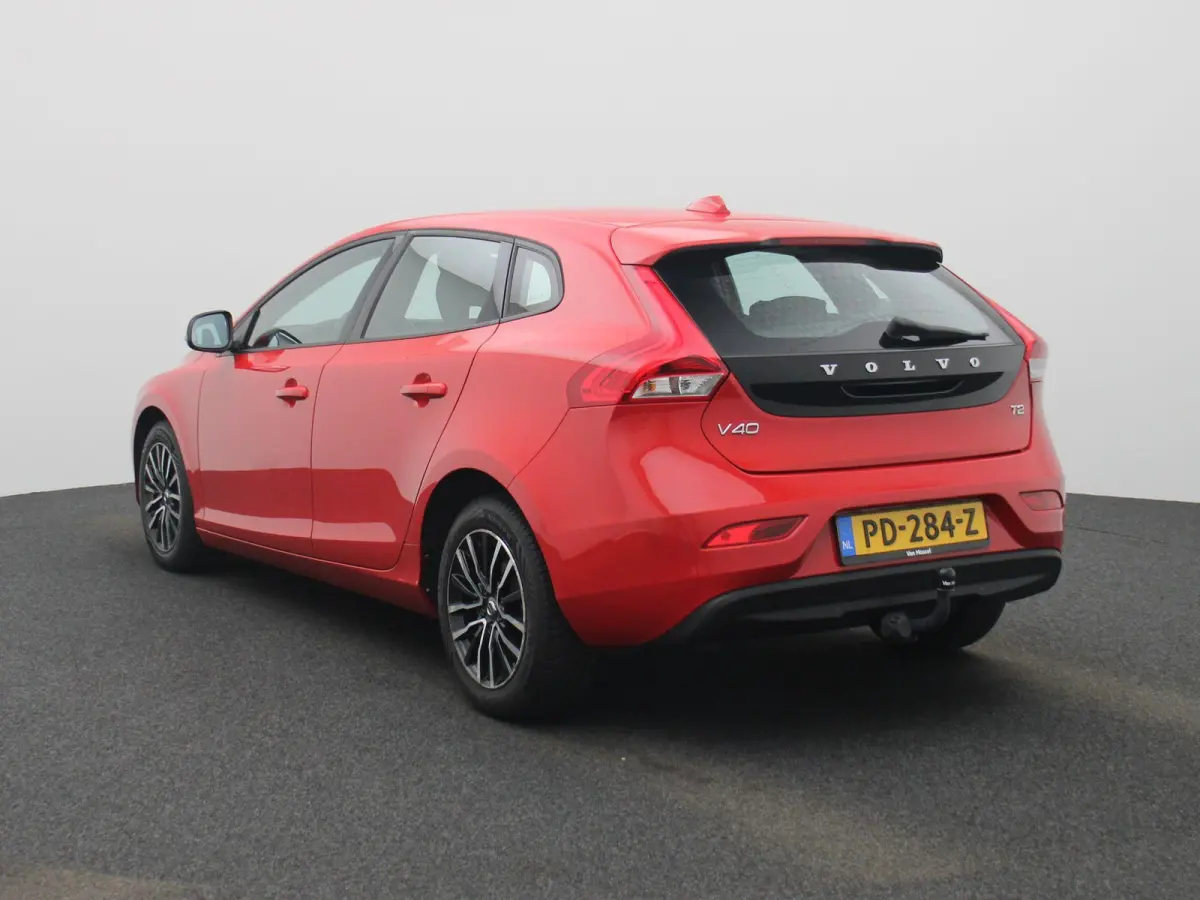 1.5 T2 Nordic+ | Automaat | Stoelverwarming | Parkeersensoren | Trekhaak |