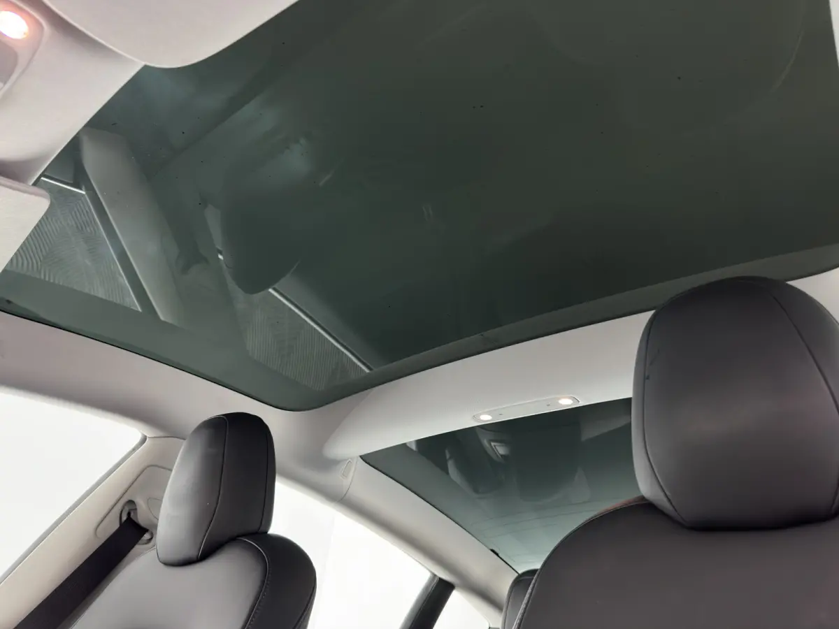 Standard RWD Plus 60 kWh [3-Fase-11kW] {SoH-90%} (INCL-BTW) Aut. *PANO | AUTOPILOT | LEATHER | KEYLESS | FULL-LED | MEMORY-PACK | TOPVIEW | DAB | CARPLAY | DIGI-COCKPIT | LANE-ASSIST | HEATE