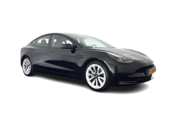 Standard RWD Plus 60 kWh [3-Fase-11kW] {SoH-90%} (INCL-BTW) Aut. *PANO | AUTOPILOT | LEATHER | KEYLESS | FULL-LED | MEMORY-PACK | TOPVIEW | DAB | CARPLAY | DIGI-COCKPIT | LANE-ASSIST | HEATE