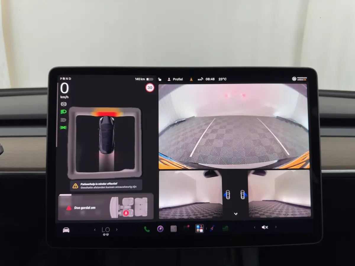 Standard RWD Plus 60 kWh [3-Fase-11kW] {SoH-90%} (INCL-BTW) Aut. *PANO | AUTOPILOT | LEATHER | KEYLESS | FULL-LED | MEMORY-PACK | TOPVIEW | DAB | CARPLAY | DIGI-COCKPIT | LANE-ASSIST | HEATE