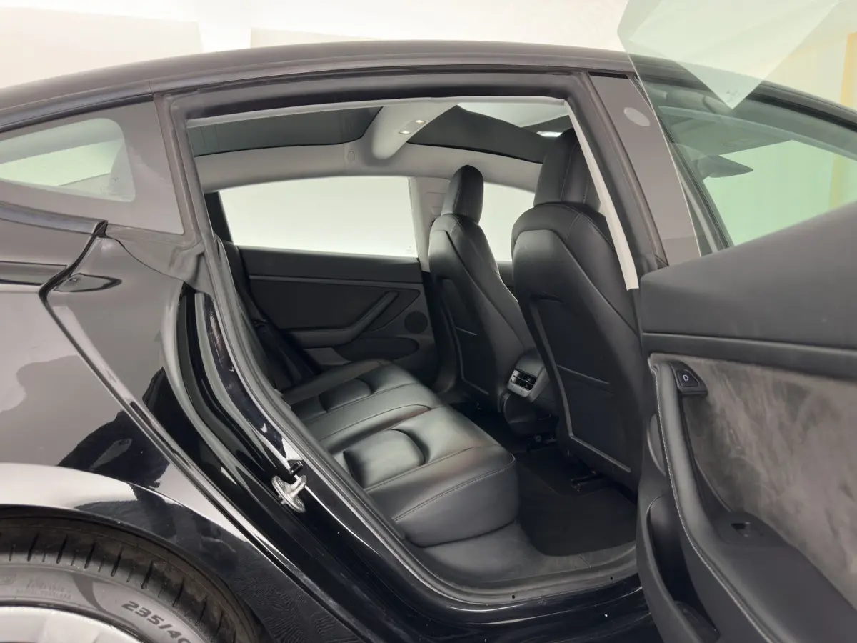 Standard RWD Plus 60 kWh [3-Fase-11kW] {SoH-90%} (INCL-BTW) Aut. *PANO | AUTOPILOT | LEATHER | KEYLESS | FULL-LED | MEMORY-PACK | TOPVIEW | DAB | CARPLAY | DIGI-COCKPIT | LANE-ASSIST | HEATE