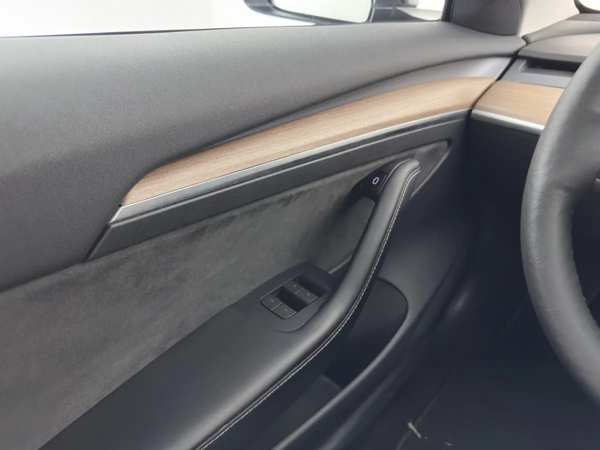 Standard RWD Plus 60 kWh [3-Fase-11kW] {SoH-90%} (INCL-BTW) Aut. *PANO | AUTOPILOT | LEATHER | KEYLESS | FULL-LED | MEMORY-PACK | TOPVIEW | DAB | CARPLAY | DIGI-COCKPIT | LANE-ASSIST | HEATE