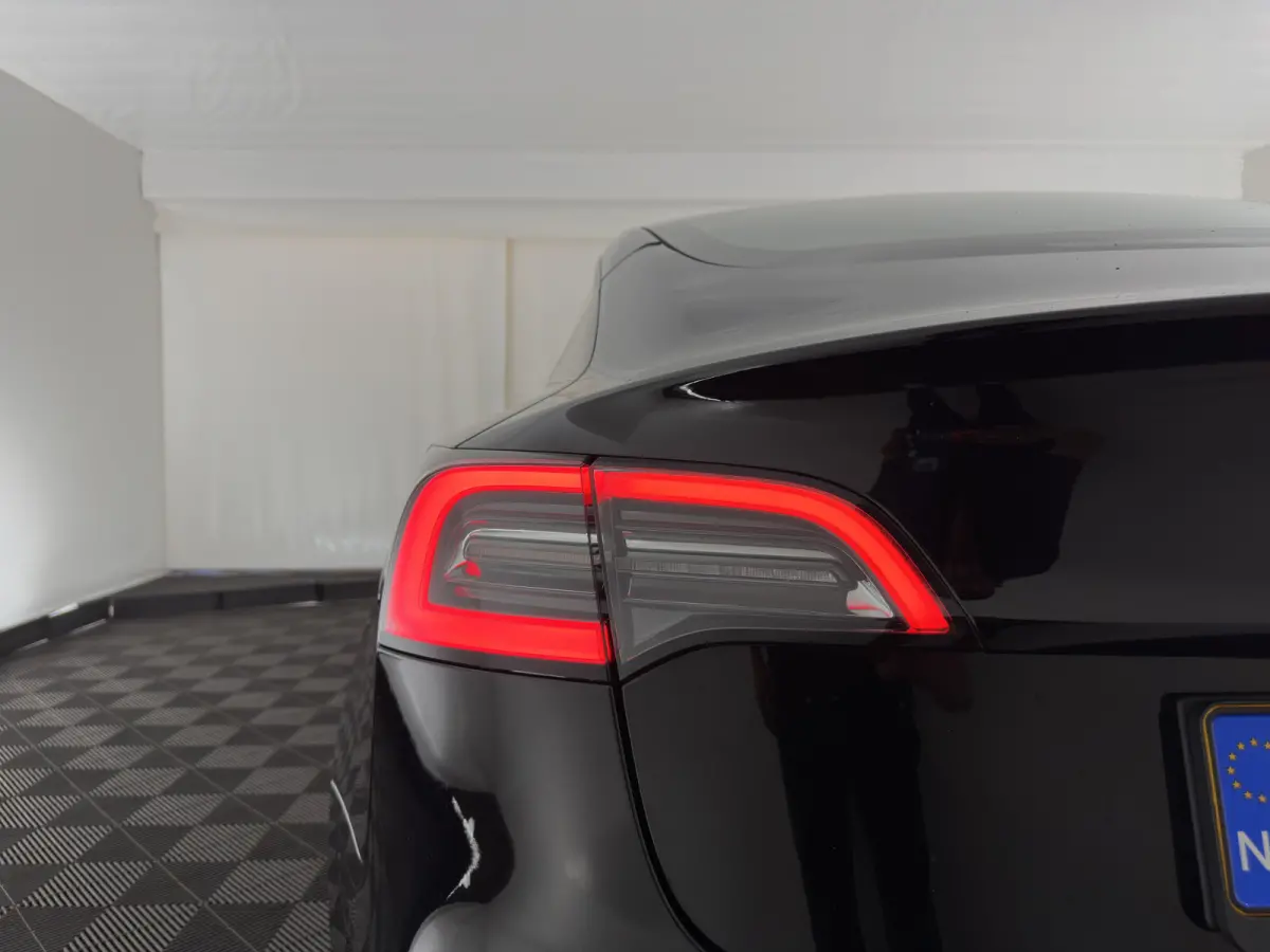 Standard RWD Plus 60 kWh [3-Fase-11kW] {SoH-90%} (INCL-BTW) Aut. *PANO | AUTOPILOT | LEATHER | KEYLESS | FULL-LED | MEMORY-PACK | TOPVIEW | DAB | CARPLAY | DIGI-COCKPIT | LANE-ASSIST | HEATE