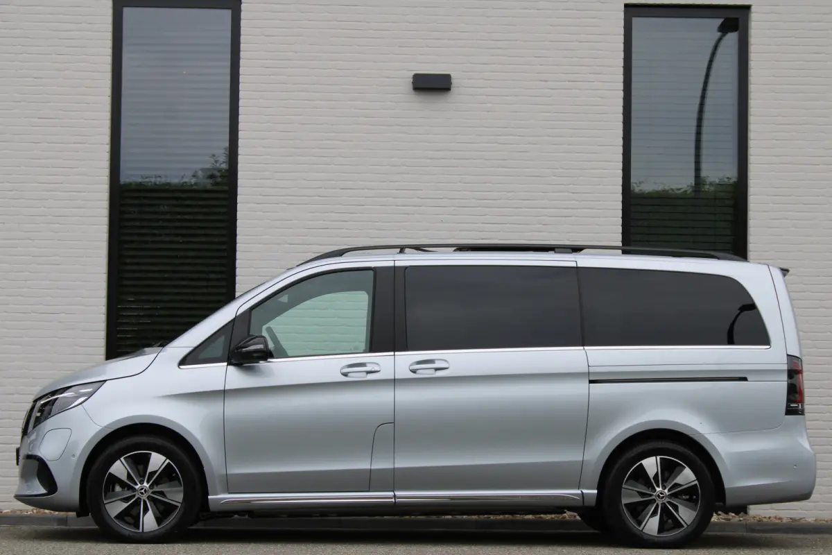 300 L2 / AMG / Luchtvering / Panorama / 7-Persoons / Burmester / Vol Opties / NIEUWSTAAT