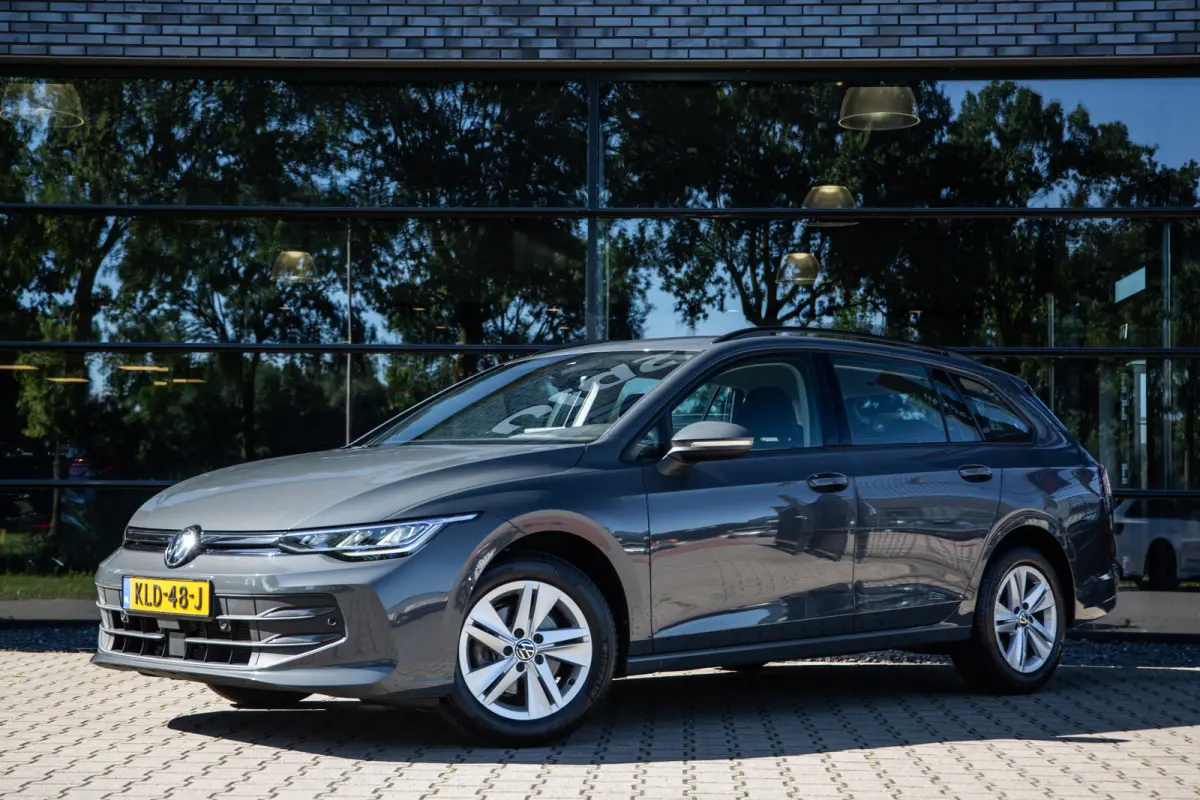 1.5 eTSI Life Edition , Adap. cruise, Trekhaak, Stoel/stuurverwarming,