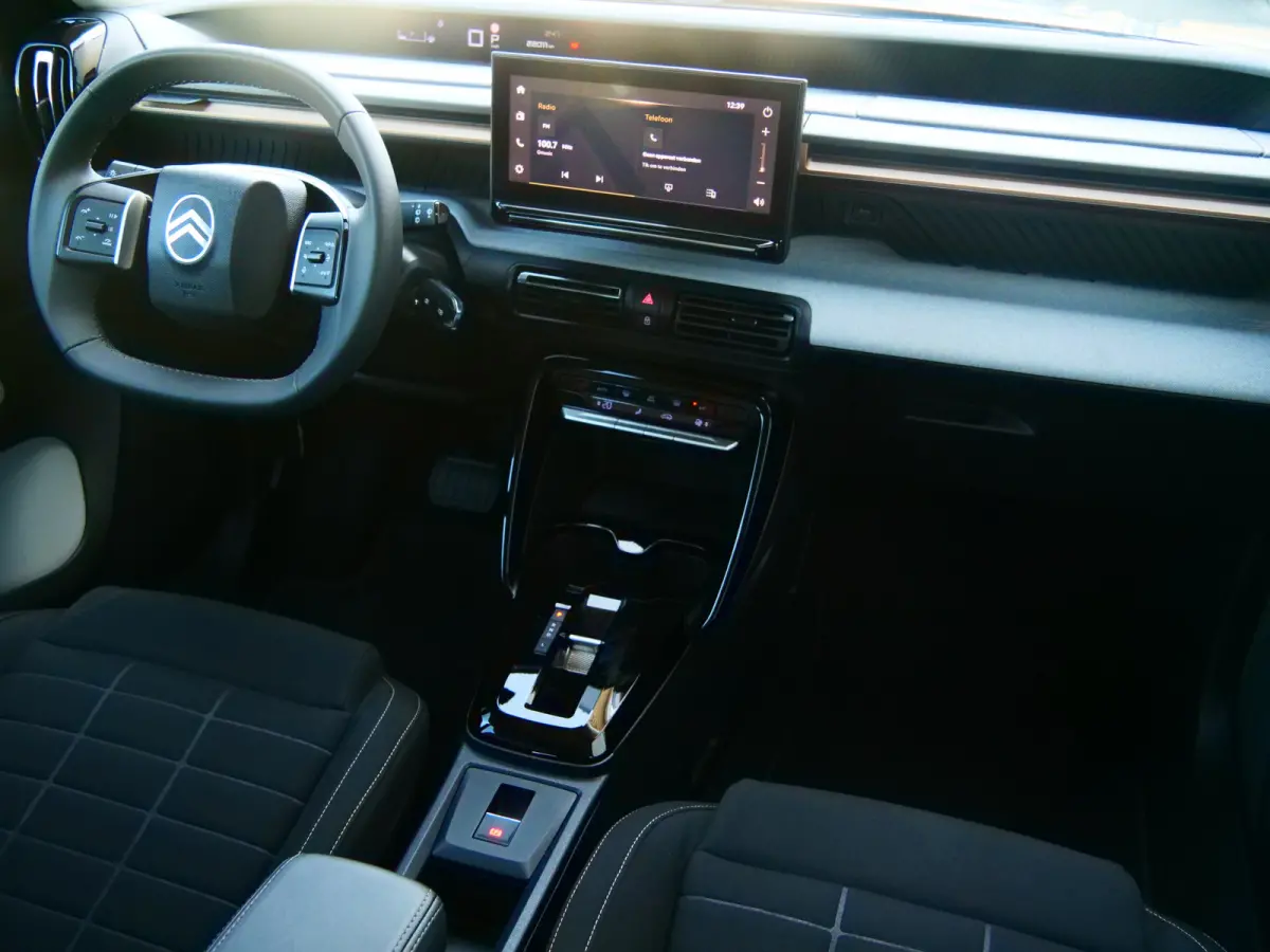 1.2 Hybrid 145pk Plus Automaat Apple Carplay / DAB / Camera