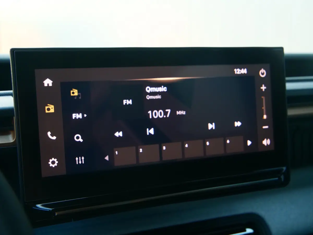 1.2 Hybrid 145pk Plus Automaat Apple Carplay / DAB / Camera