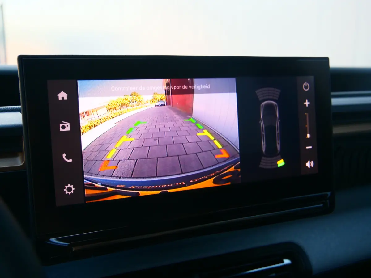1.2 Hybrid 145pk Plus Automaat Apple Carplay / DAB / Camera