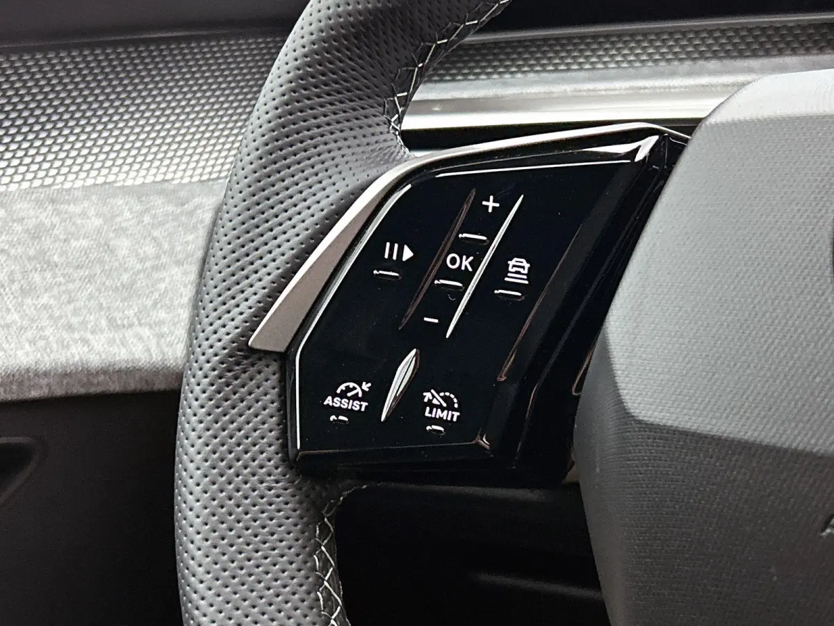 210pk GT 73 kWh 7p Automaat | 360 Camera | Elektrische Verstelb. Bestuurdersstoel | Elektrische Achterklep | Alcantara Bekleding | Navigatie | Climate Control | Adaptieve Cruise Control | Fu