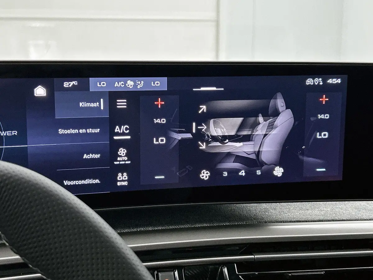 210pk GT 73 kWh 7p Automaat | 360 Camera | Elektrische Verstelb. Bestuurdersstoel | Elektrische Achterklep | Alcantara Bekleding | Navigatie | Climate Control | Adaptieve Cruise Control | Fu