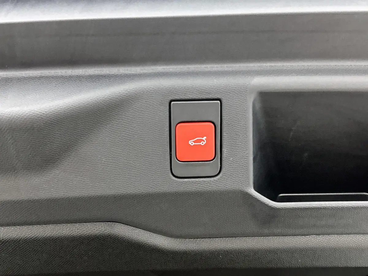 210pk GT 73 kWh 7p Automaat | 360 Camera | Elektrische Verstelb. Bestuurdersstoel | Elektrische Achterklep | Alcantara Bekleding | Navigatie | Climate Control | Adaptieve Cruise Control | Fu