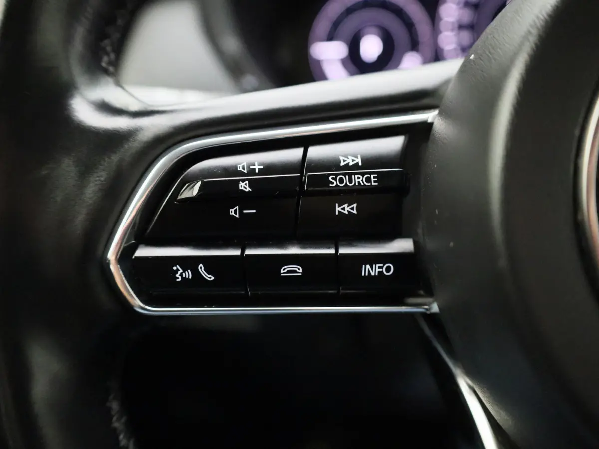 2.5 e-SkyActiv PHEV Exclusive-Line | Automaat | Apple Carplay / Android Auto | Camera | Head-up Display | Parkeersensoren |