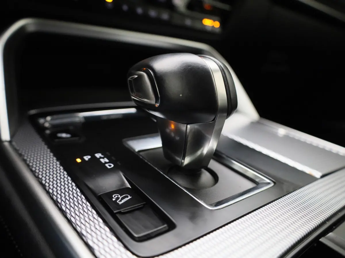 2.5 e-SkyActiv PHEV Exclusive-Line | Automaat | Apple Carplay / Android Auto | Camera | Head-up Display | Parkeersensoren |