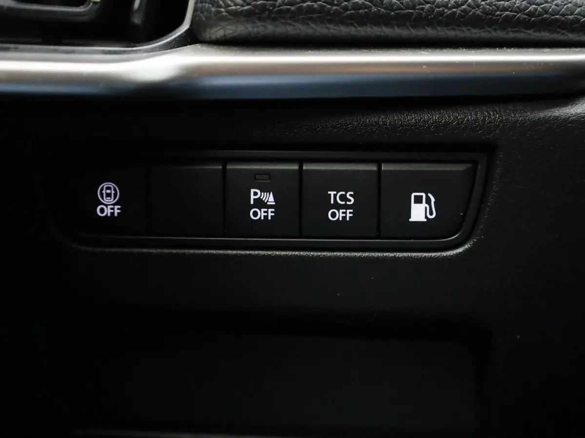 2.5 e-SkyActiv PHEV Exclusive-Line | Automaat | Apple Carplay / Android Auto | Camera | Head-up Display | Parkeersensoren |