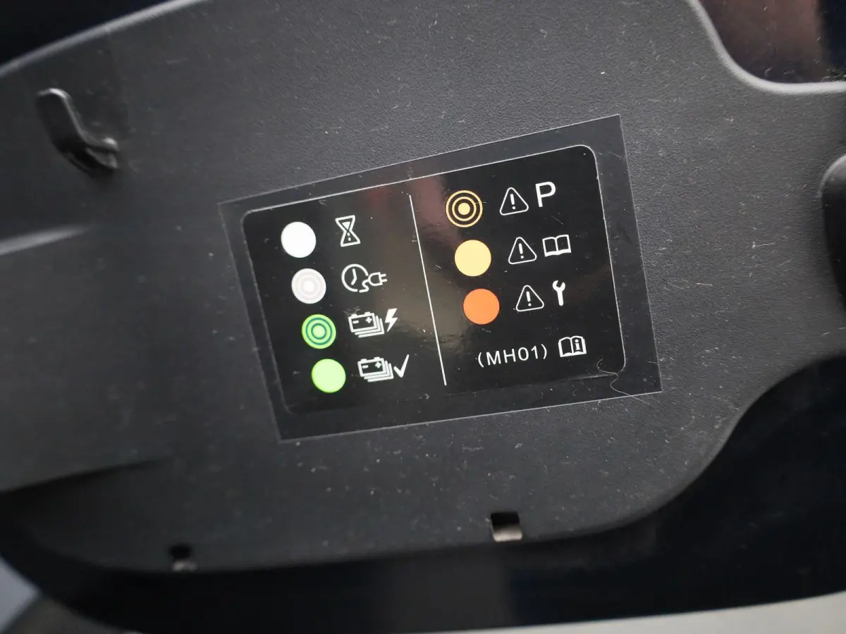 2.5 e-SkyActiv PHEV Exclusive-Line | Automaat | Apple Carplay / Android Auto | Camera | Head-up Display | Parkeersensoren |