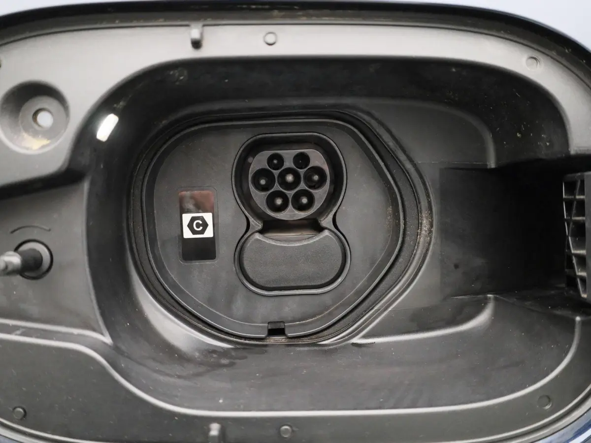 2.5 e-SkyActiv PHEV Exclusive-Line | Automaat | Apple Carplay / Android Auto | Camera | Head-up Display | Parkeersensoren |
