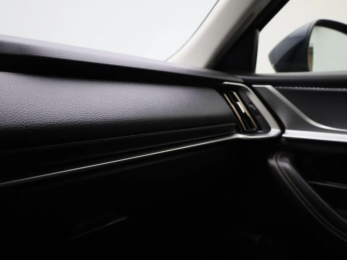 2.5 e-SkyActiv PHEV Exclusive-Line | Automaat | Apple Carplay / Android Auto | Camera | Head-up Display | Parkeersensoren |