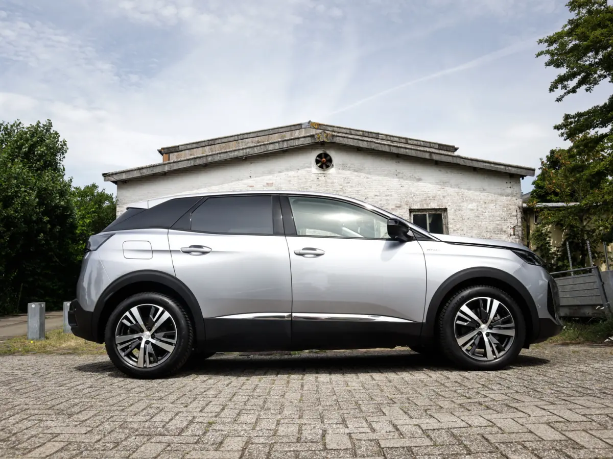1.6 HYbrid 225 Allure 1e-Eig. & Dealer-Onderh. BOVAG-Garantie. NL-Auto.